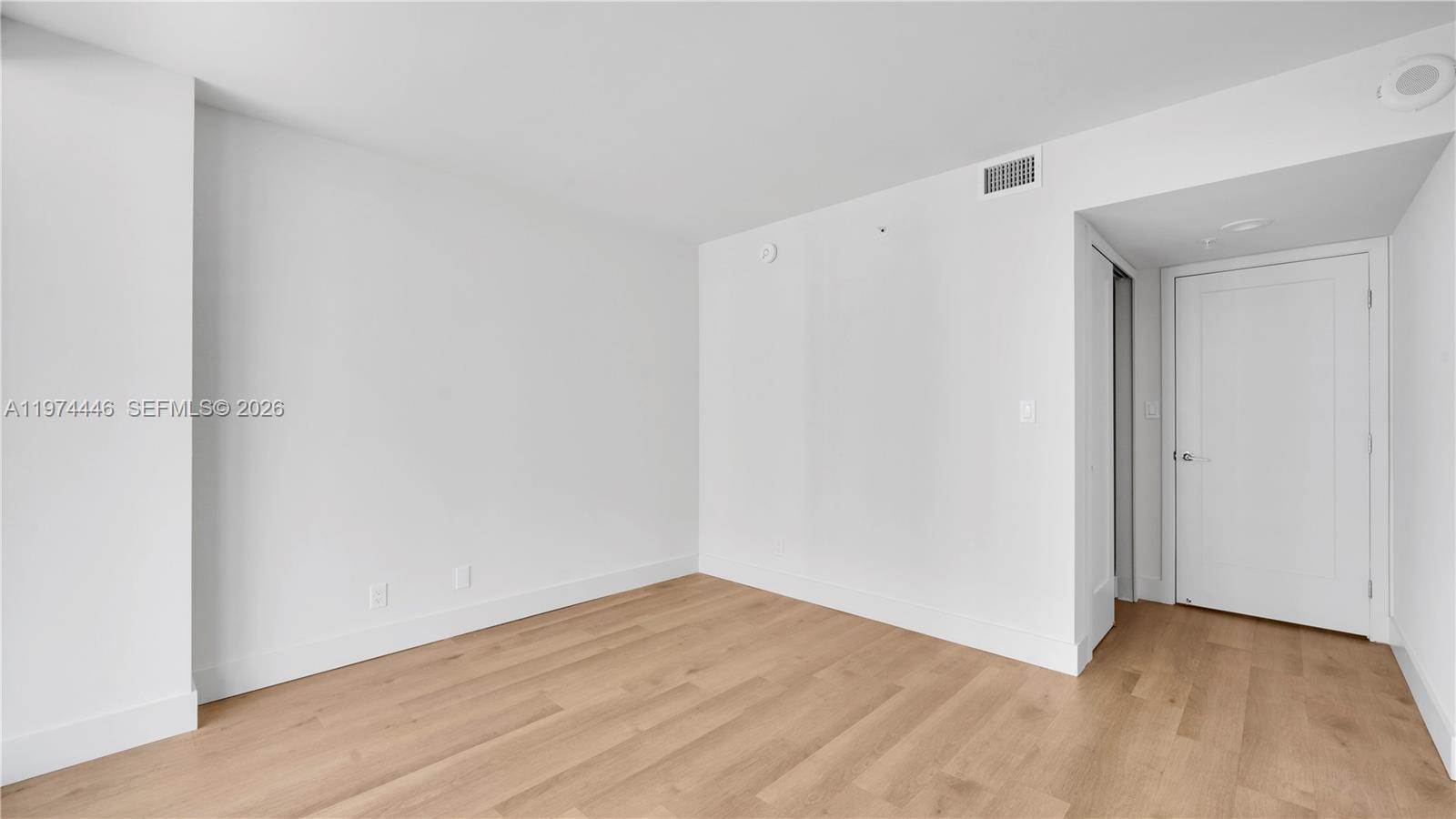 555 NE 34th St #704 Miami, FL 33137