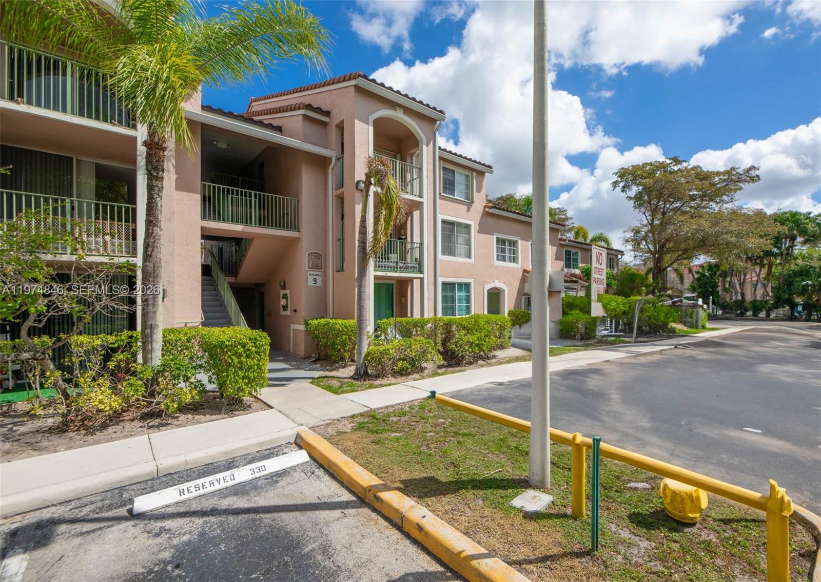 12154 Saint Andrews Pl #110