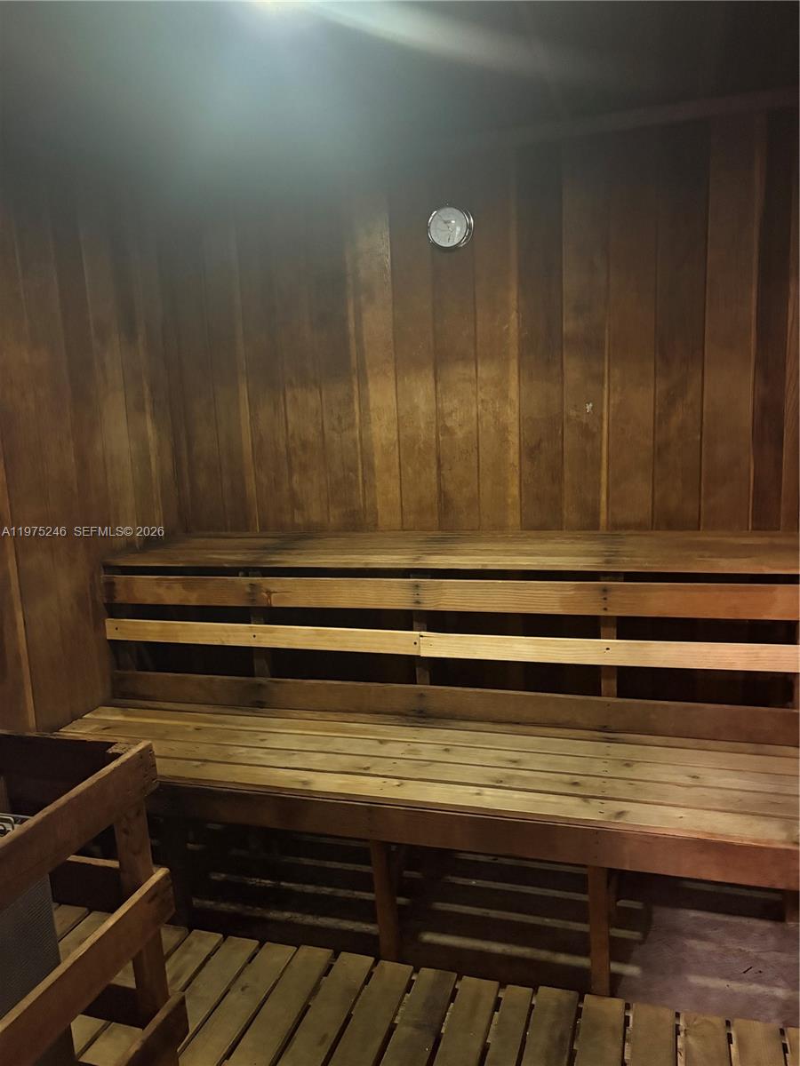 16558 NE 26th Ave #6I North Miami Beach, FL 33160