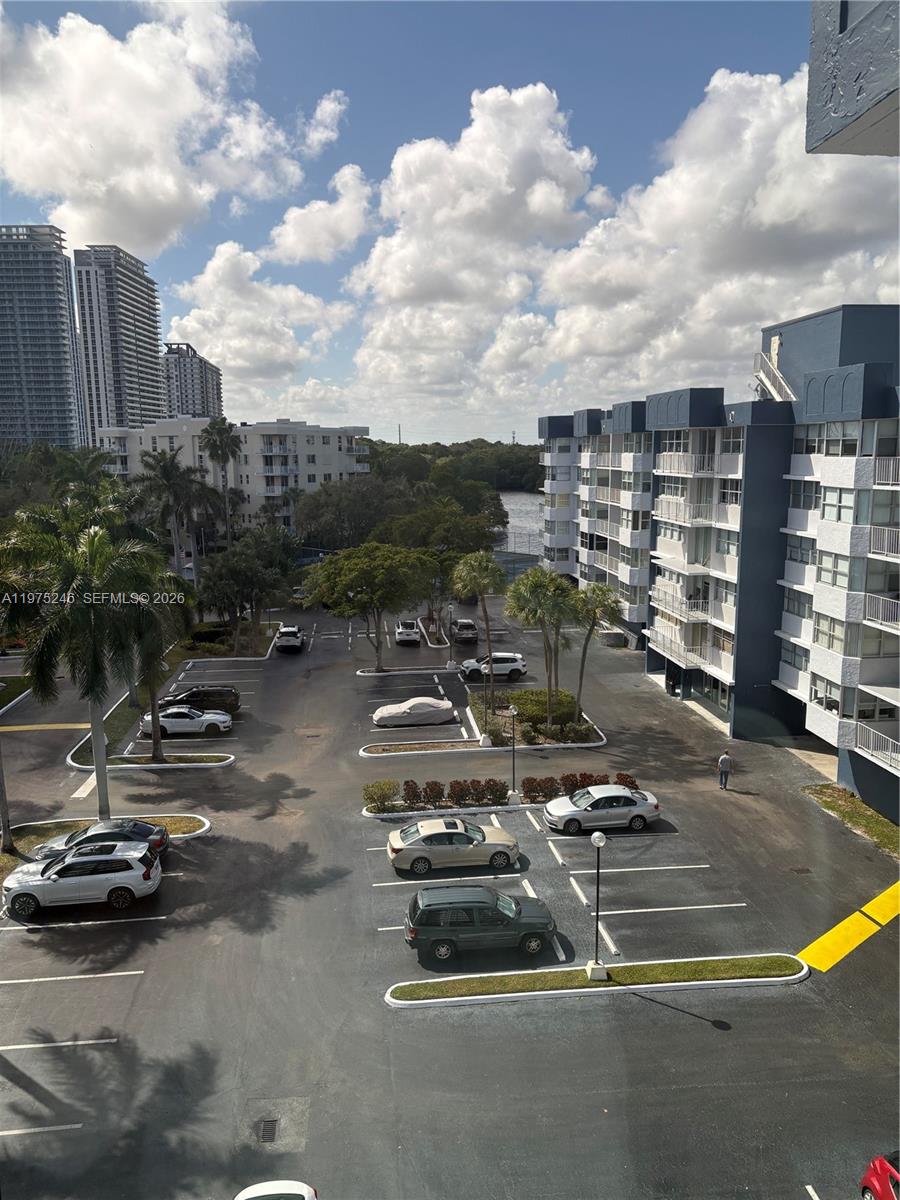 16558 NE 26th Ave #6I North Miami Beach, FL 33160
