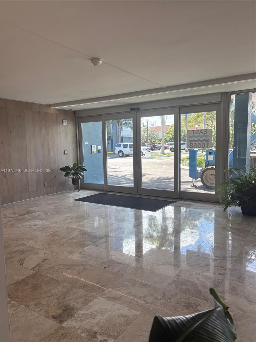 16558 NE 26th Ave #6I North Miami Beach, FL 33160