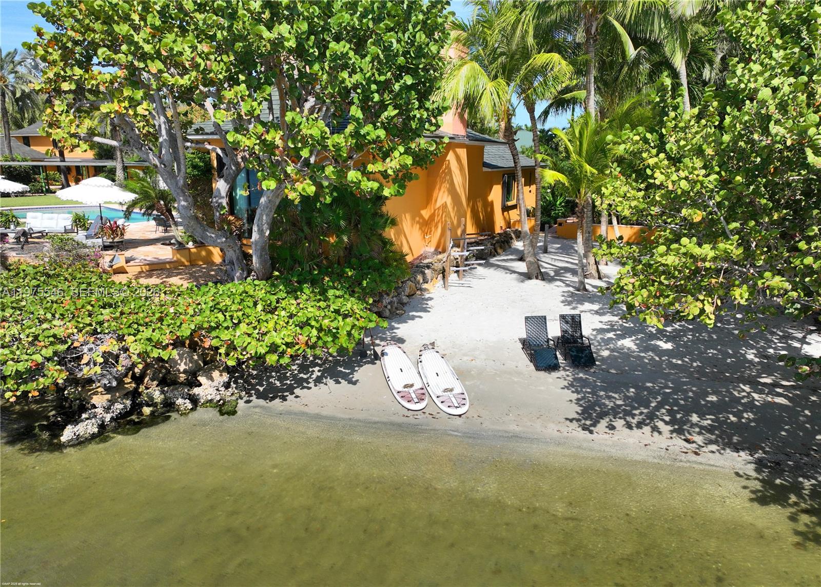 6 Riverview Rd Jupiter Island, FL 33455