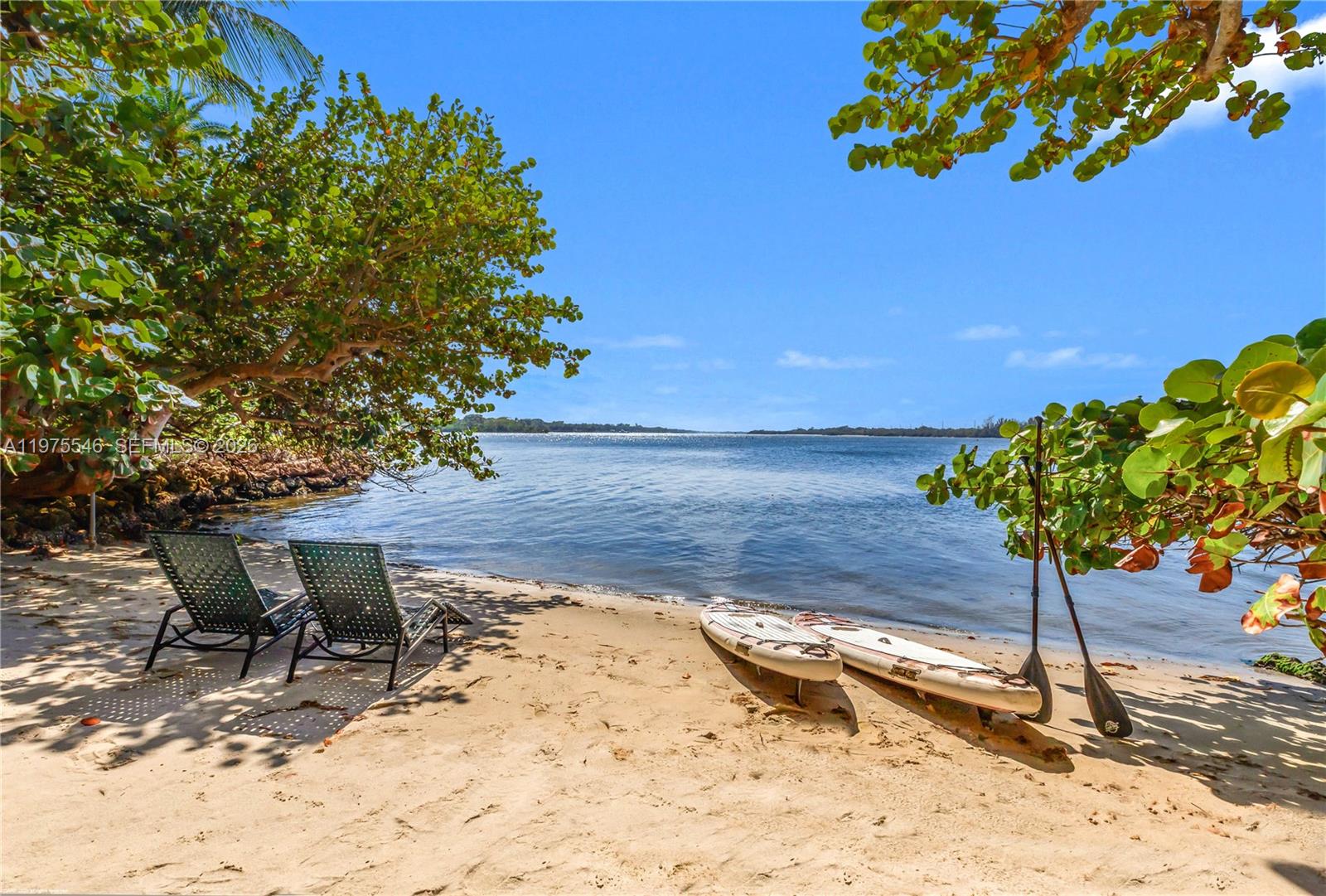 6 Riverview Rd Jupiter Island, FL 33455