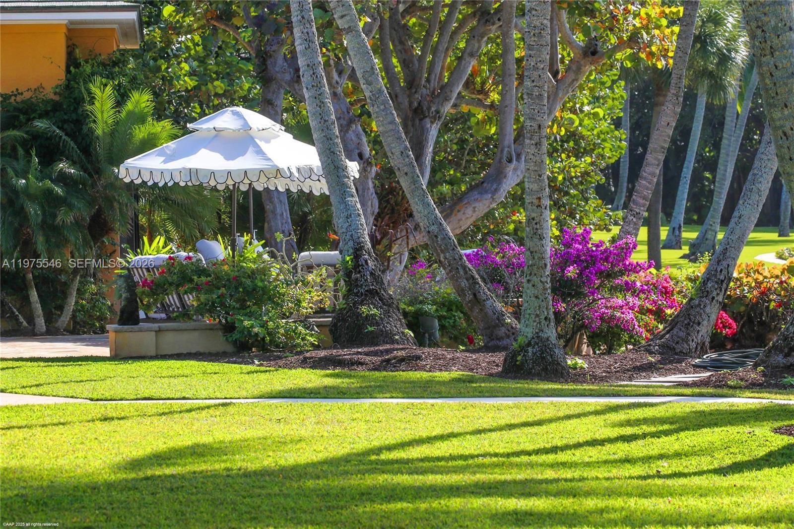 6 Riverview Rd Jupiter Island, FL 33455