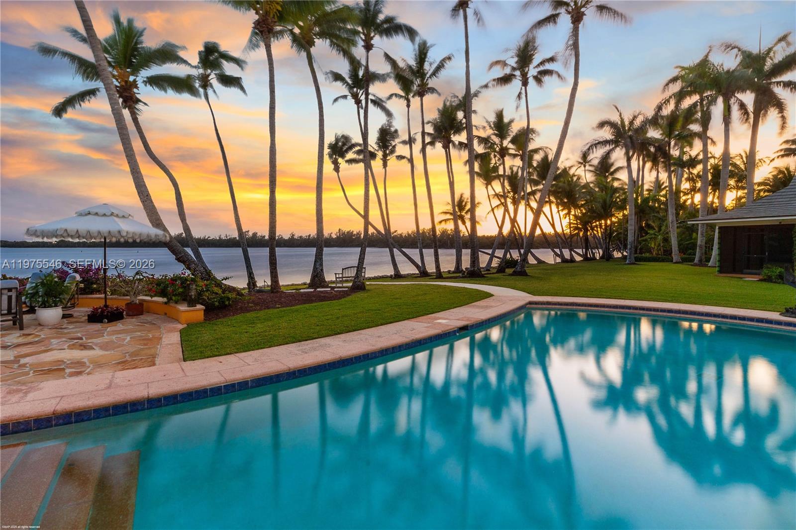 6 Riverview Rd Jupiter Island, FL 33455