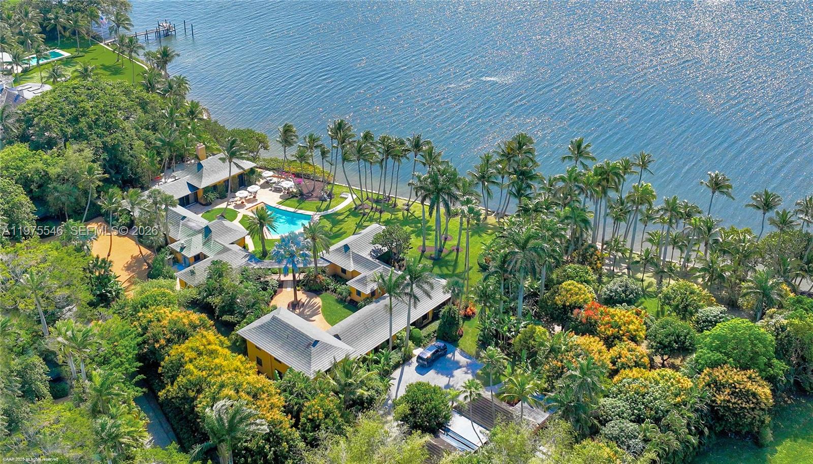 6 Riverview Rd Jupiter Island, FL 33455