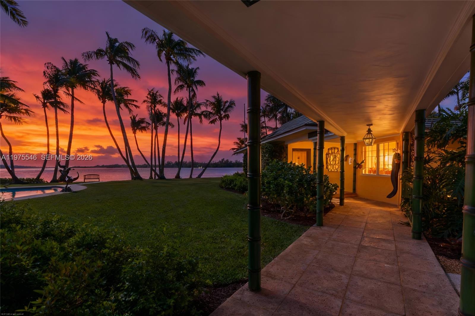 6 Riverview Rd Jupiter Island, FL 33455