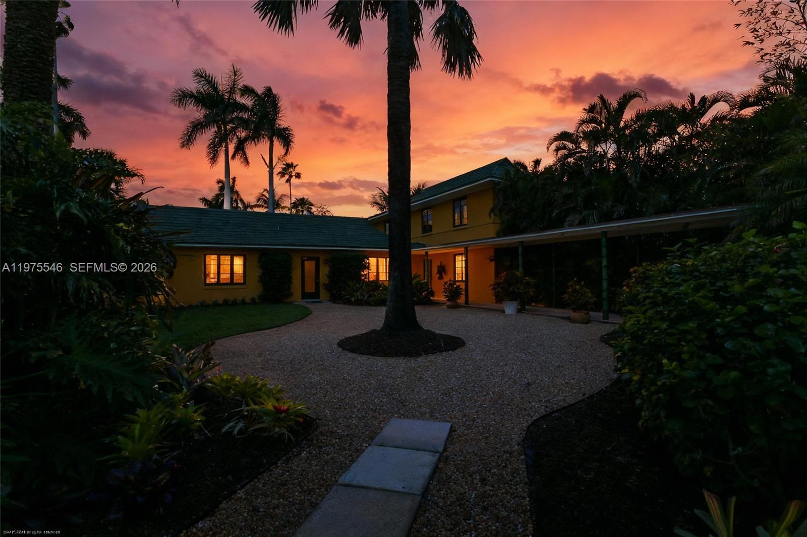 6 Riverview Rd Jupiter Island, FL 33455