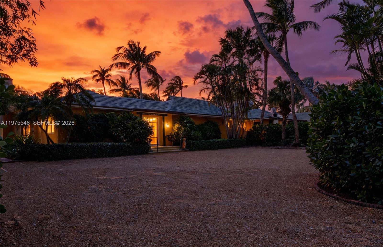 6 Riverview Rd Jupiter Island, FL 33455