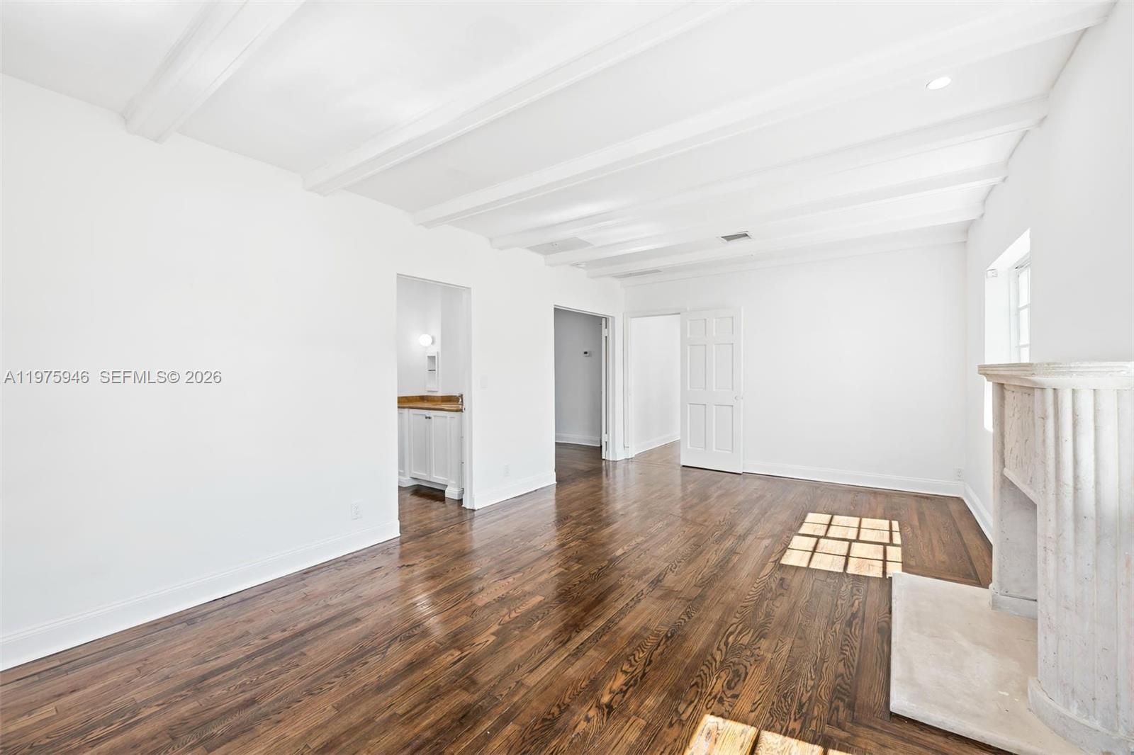 1545 Meridian Ave Miami Beach, FL 33139