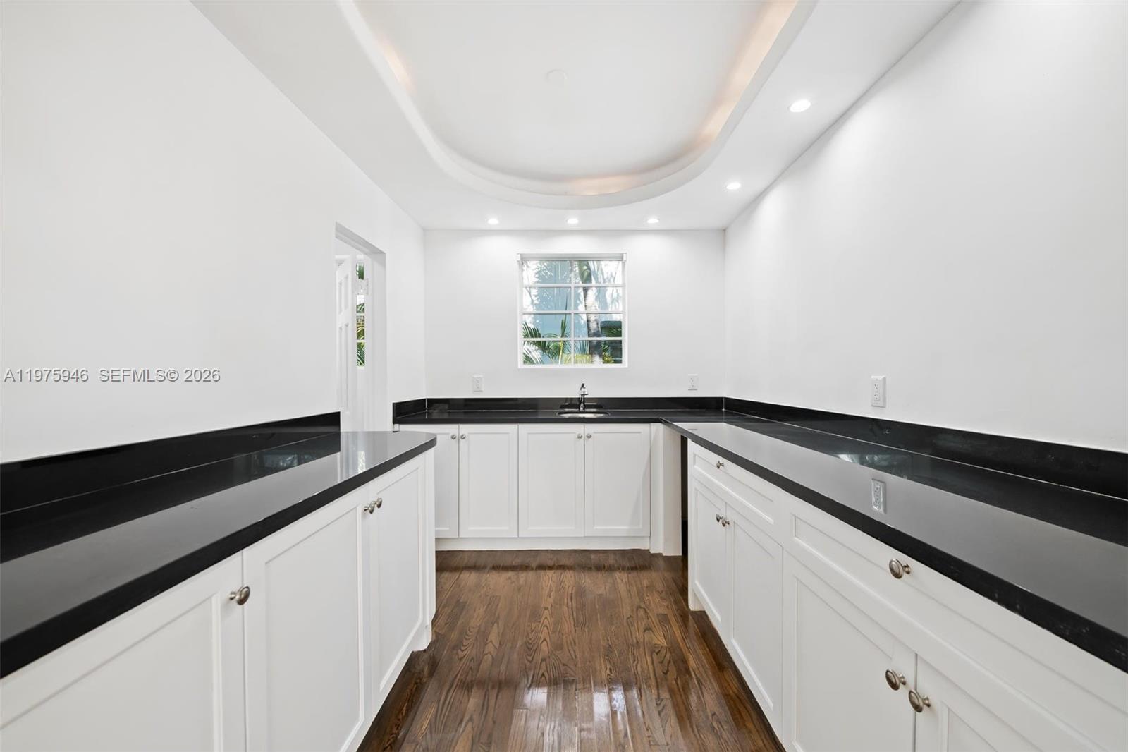 1545 Meridian Ave Miami Beach, FL 33139