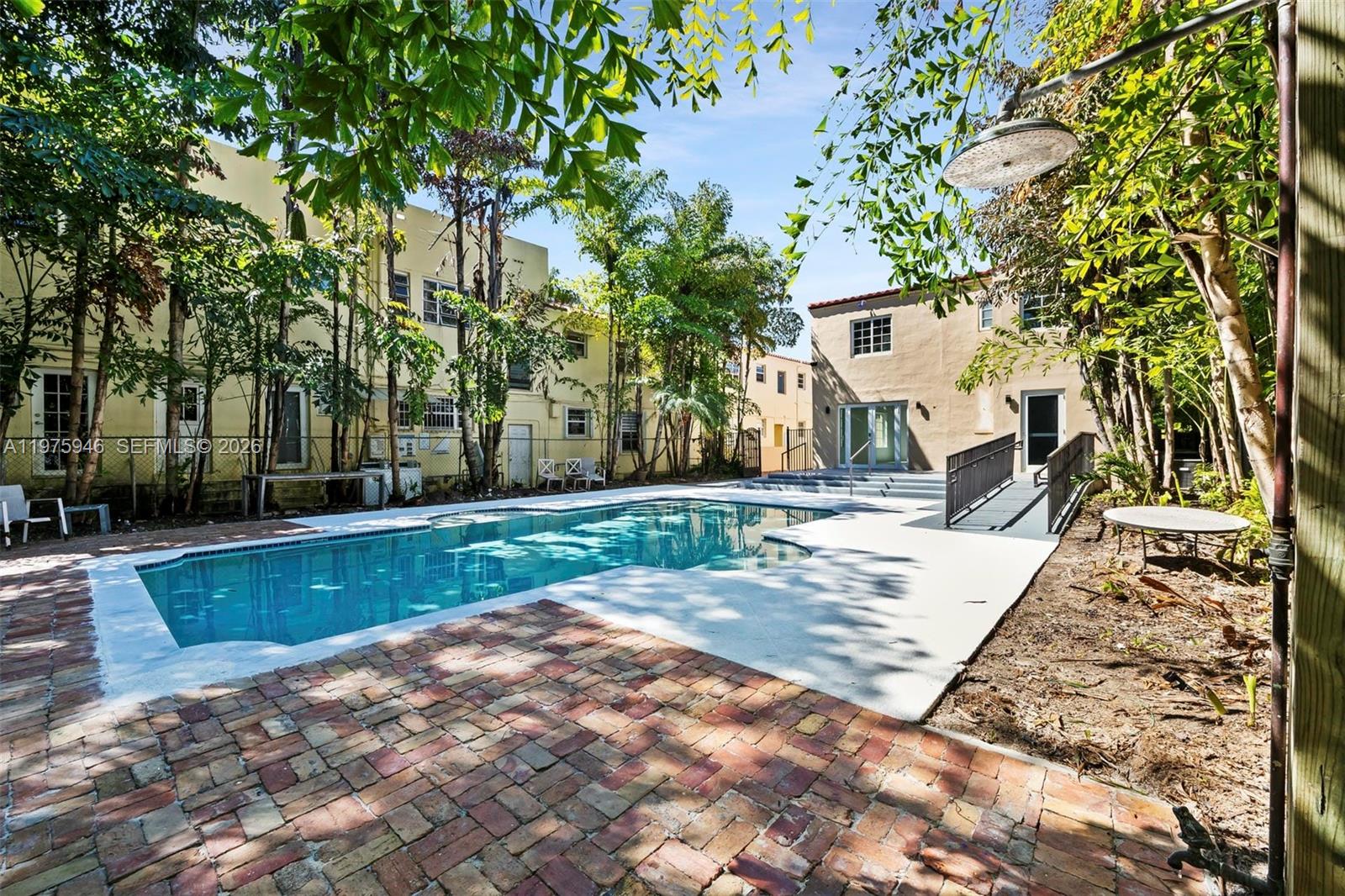 1545 Meridian Ave Miami Beach, FL 33139