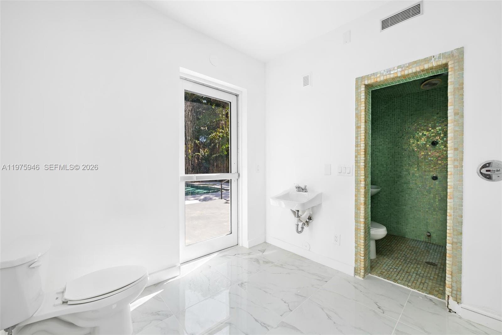 1545 Meridian Ave Miami Beach, FL 33139