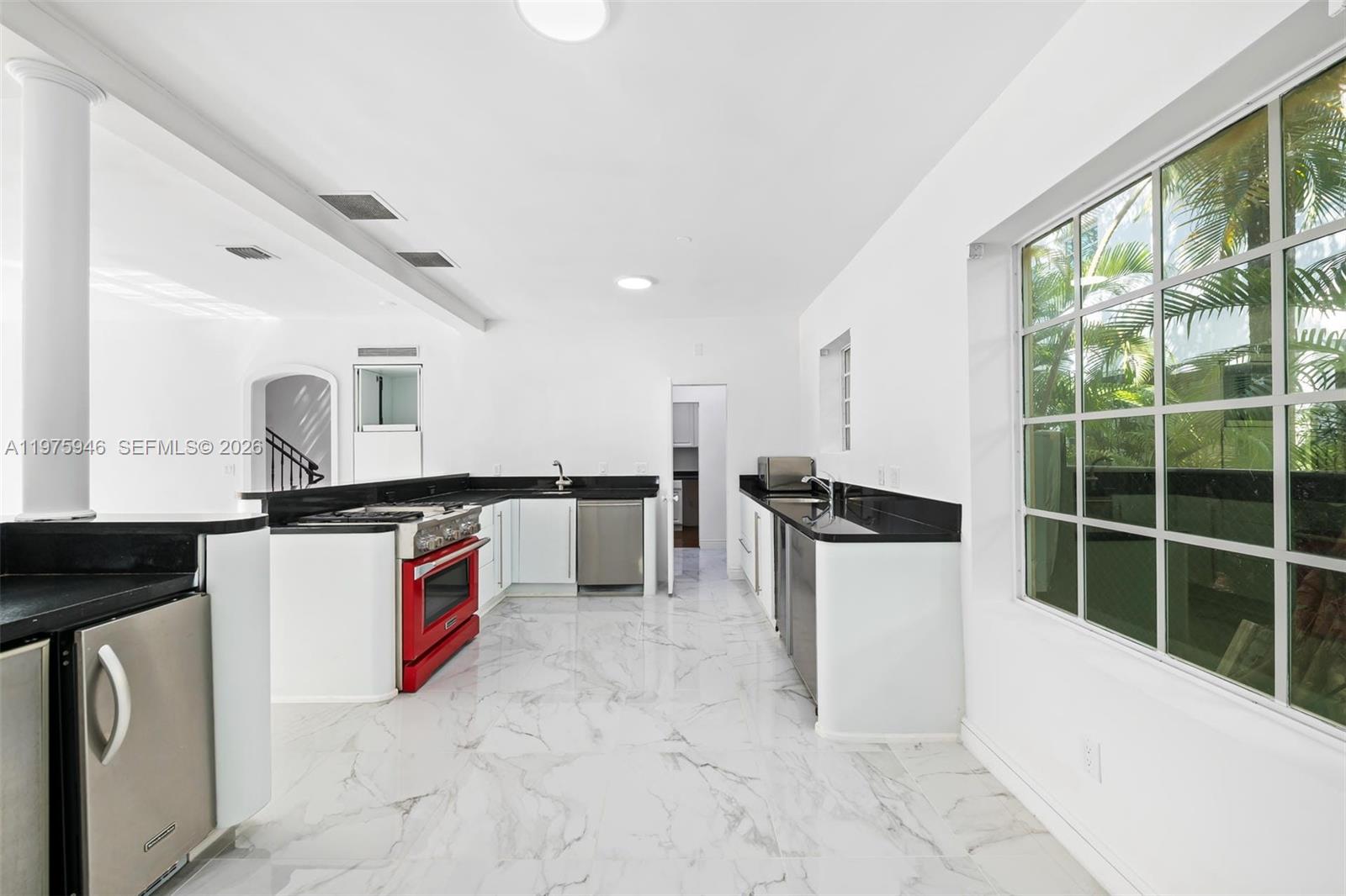 1545 Meridian Ave Miami Beach, FL 33139