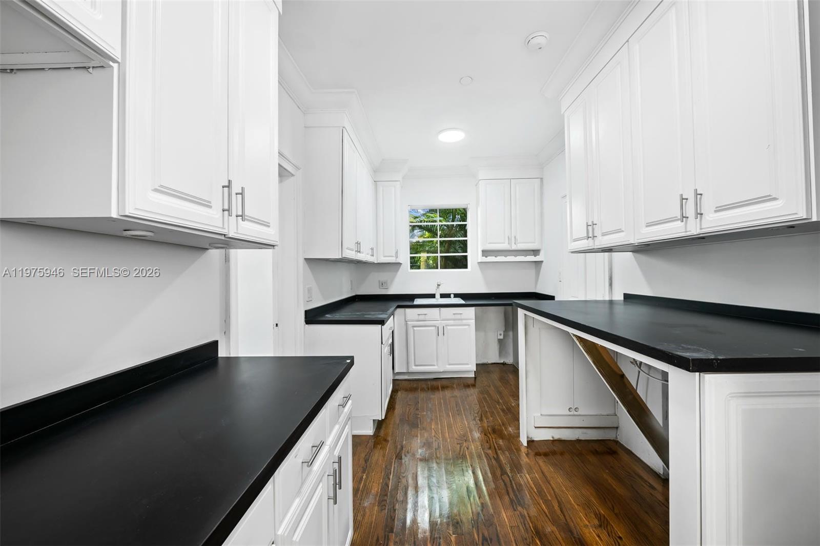 1545 Meridian Ave Miami Beach, FL 33139