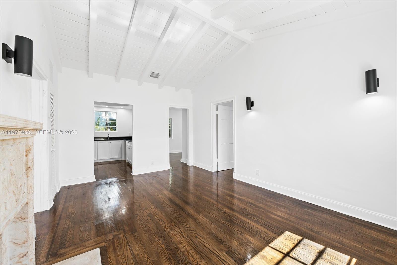 1545 Meridian Ave Miami Beach, FL 33139