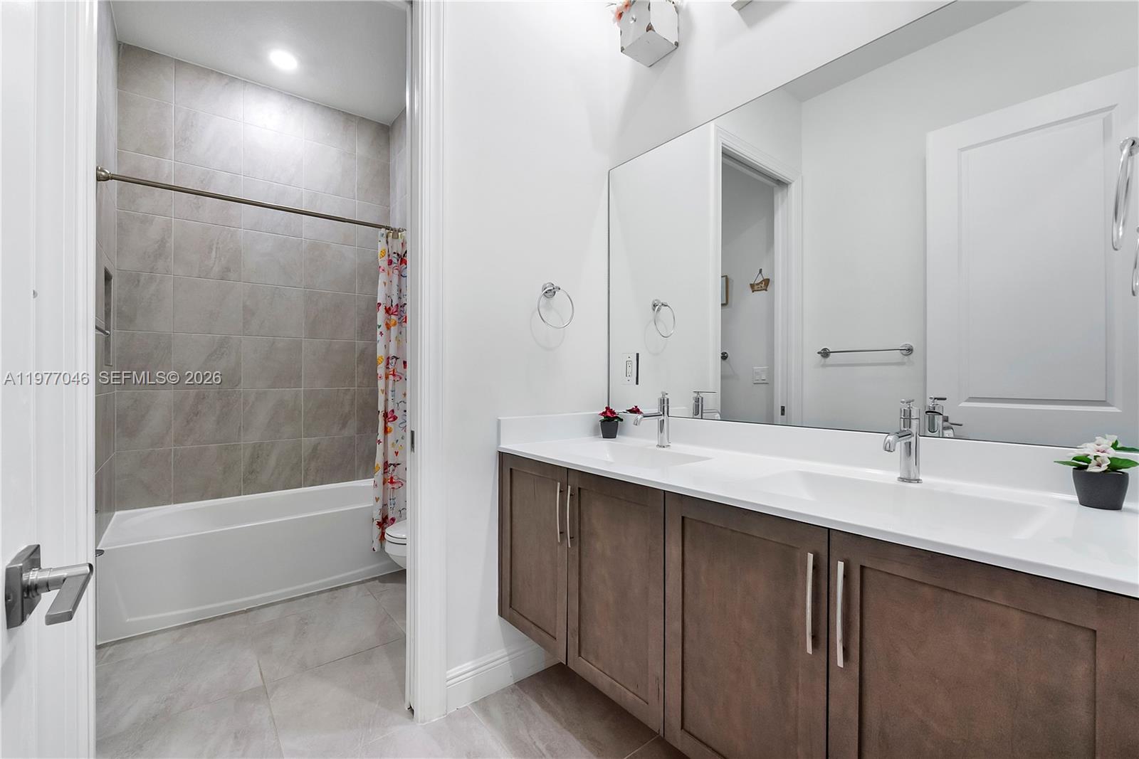 8950 W Parkland Bay Trl Parkland, FL 33076