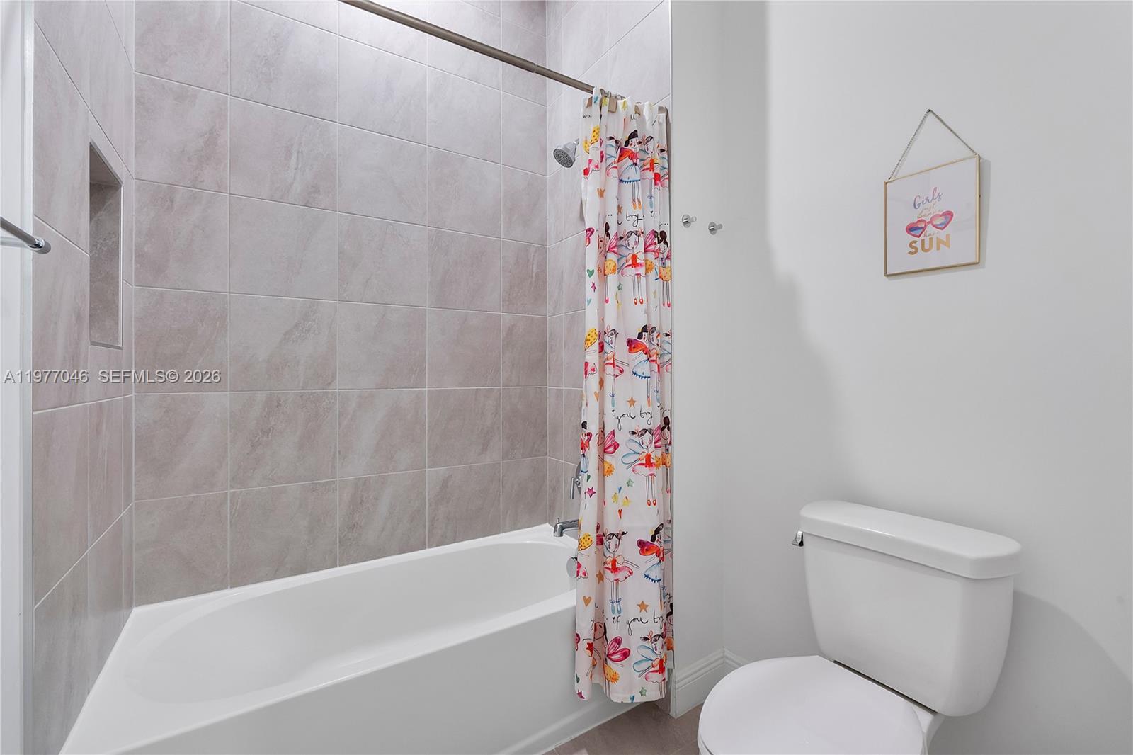 8950 W Parkland Bay Trl Parkland, FL 33076