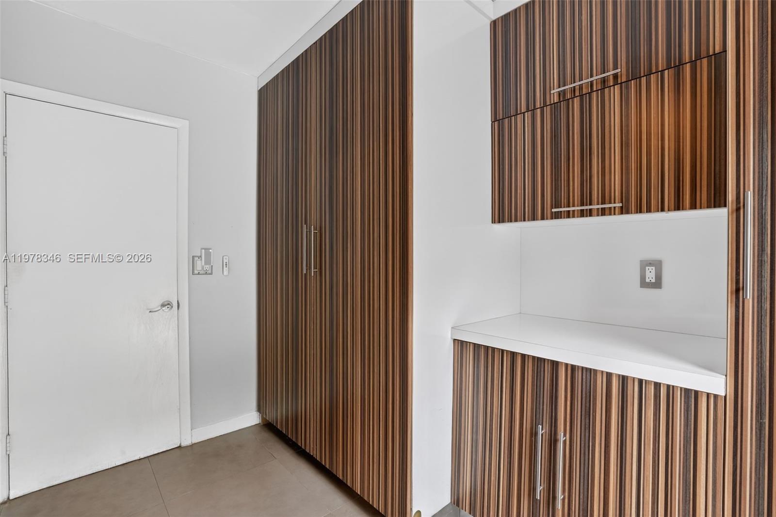 425 NE 114th St Miami, FL 33161