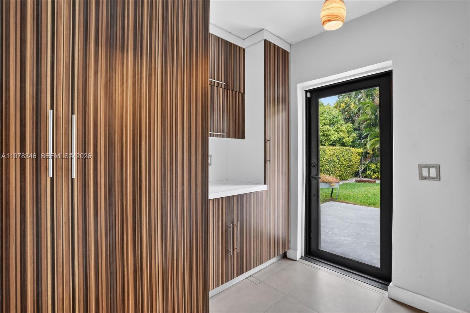 425 NE 114th St Miami, FL 33161