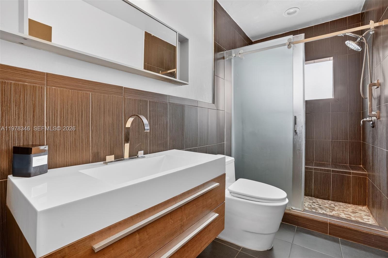 425 NE 114th St Miami, FL 33161