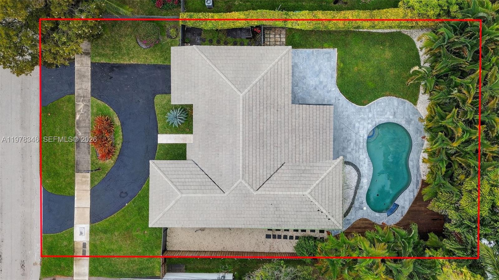 425 NE 114th St Miami, FL 33161