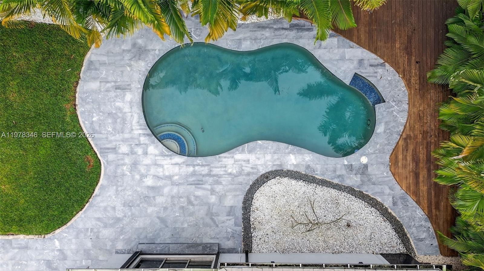 425 NE 114th St Miami, FL 33161