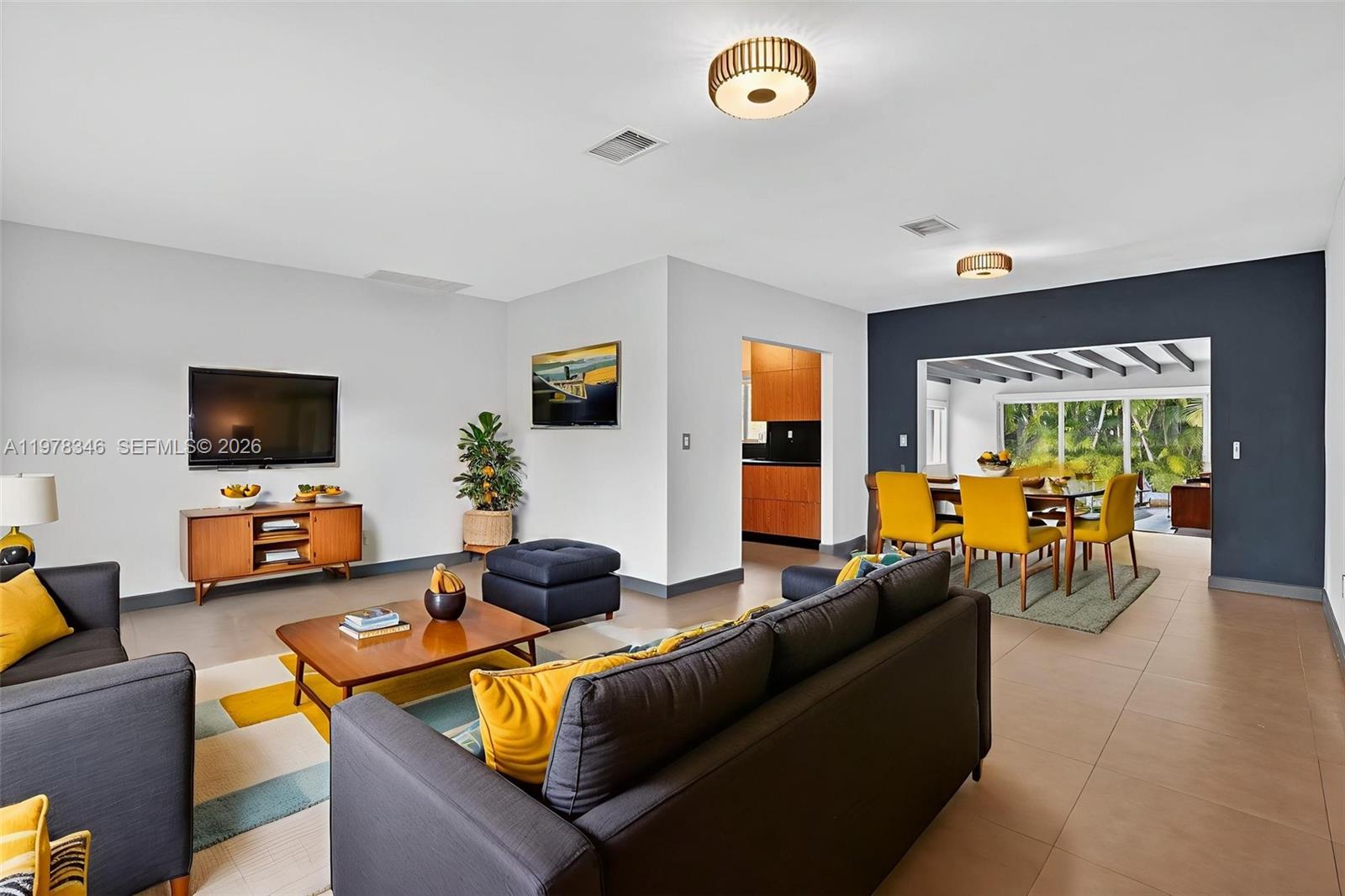 425 NE 114th St Miami, FL 33161