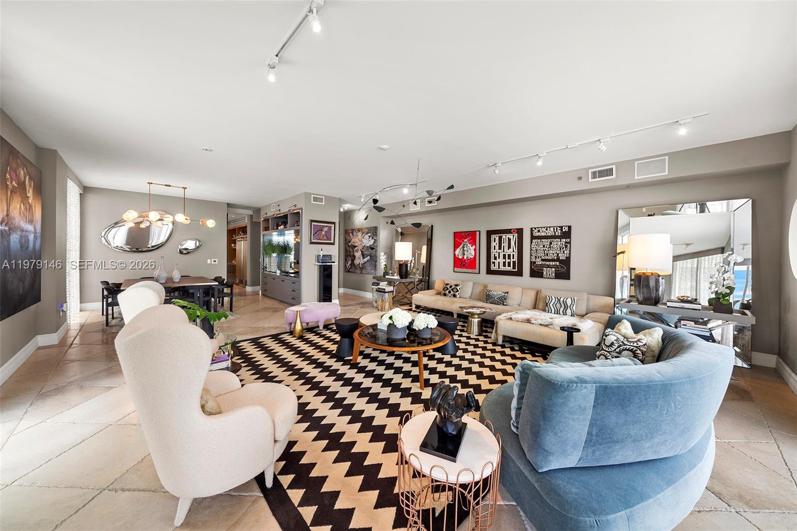 5801 Collins Ave #1600 Miami Beach, FL 33140