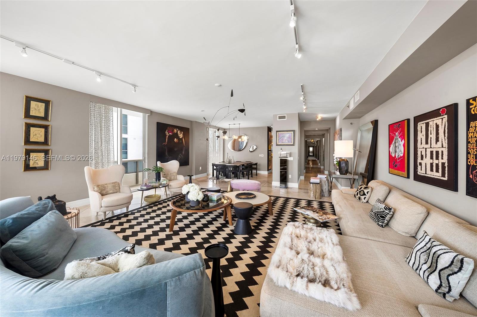 5801 Collins Ave #1600 Miami Beach, FL 33140