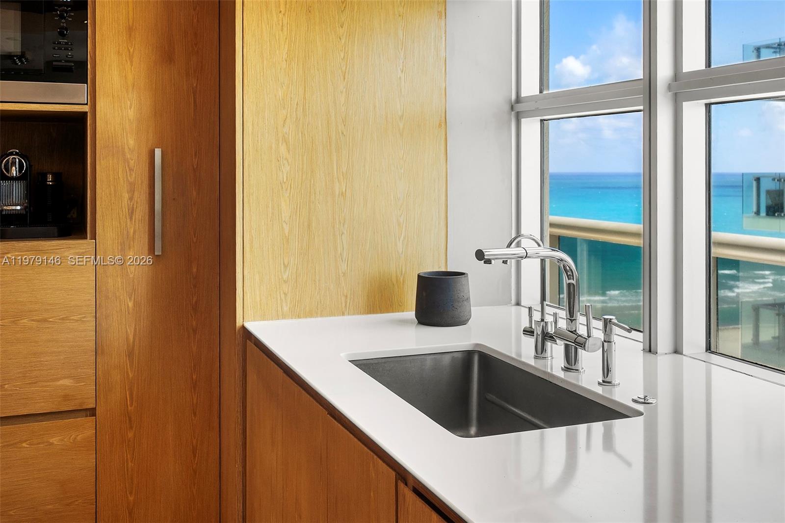 5801 Collins Ave #1600 Miami Beach, FL 33140