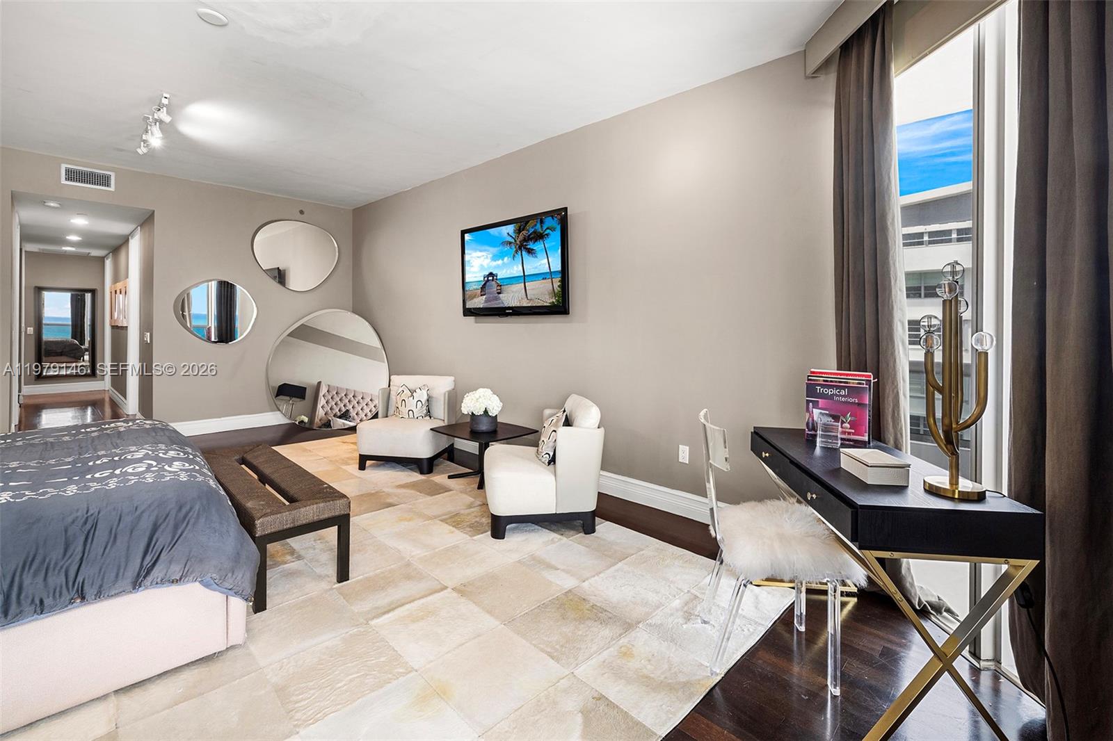 5801 Collins Ave #1600 Miami Beach, FL 33140