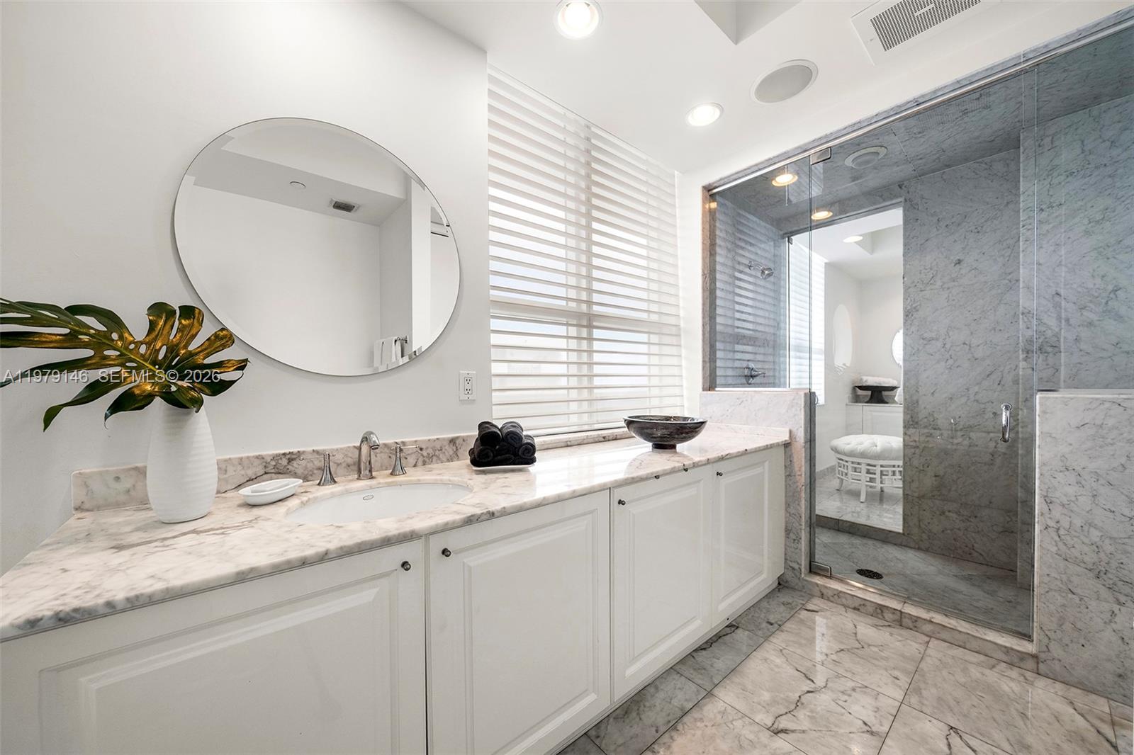 5801 Collins Ave #1600 Miami Beach, FL 33140