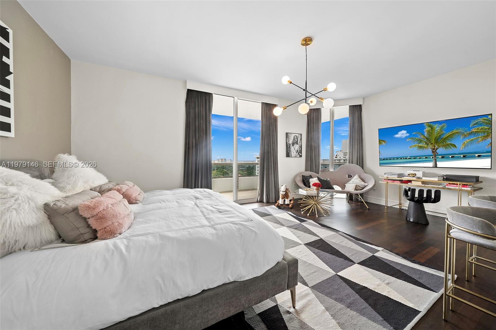 5801 Collins Ave #1600 Miami Beach, FL 33140