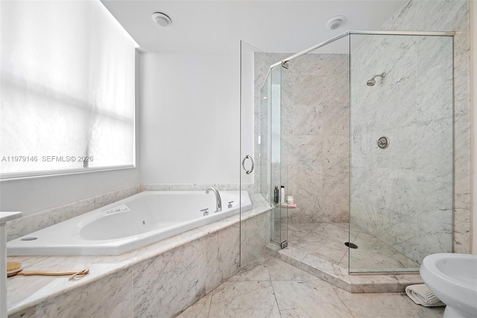 5801 Collins Ave #1600 Miami Beach, FL 33140