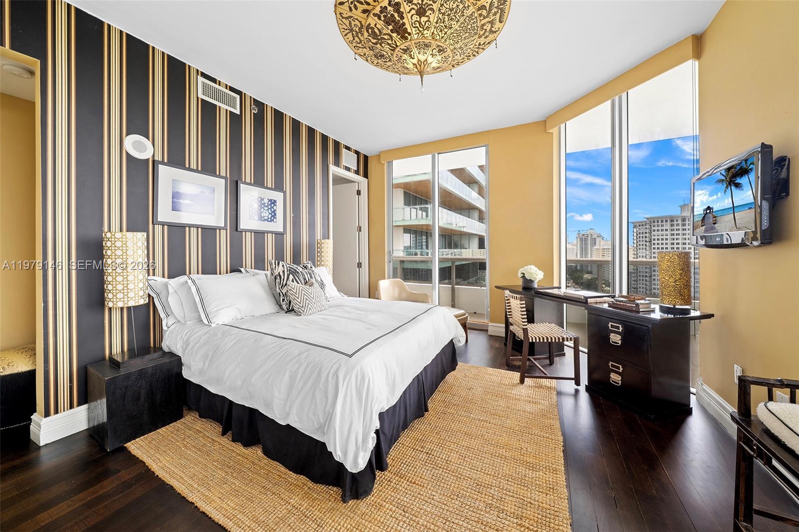 5801 Collins Ave #1600 Miami Beach, FL 33140