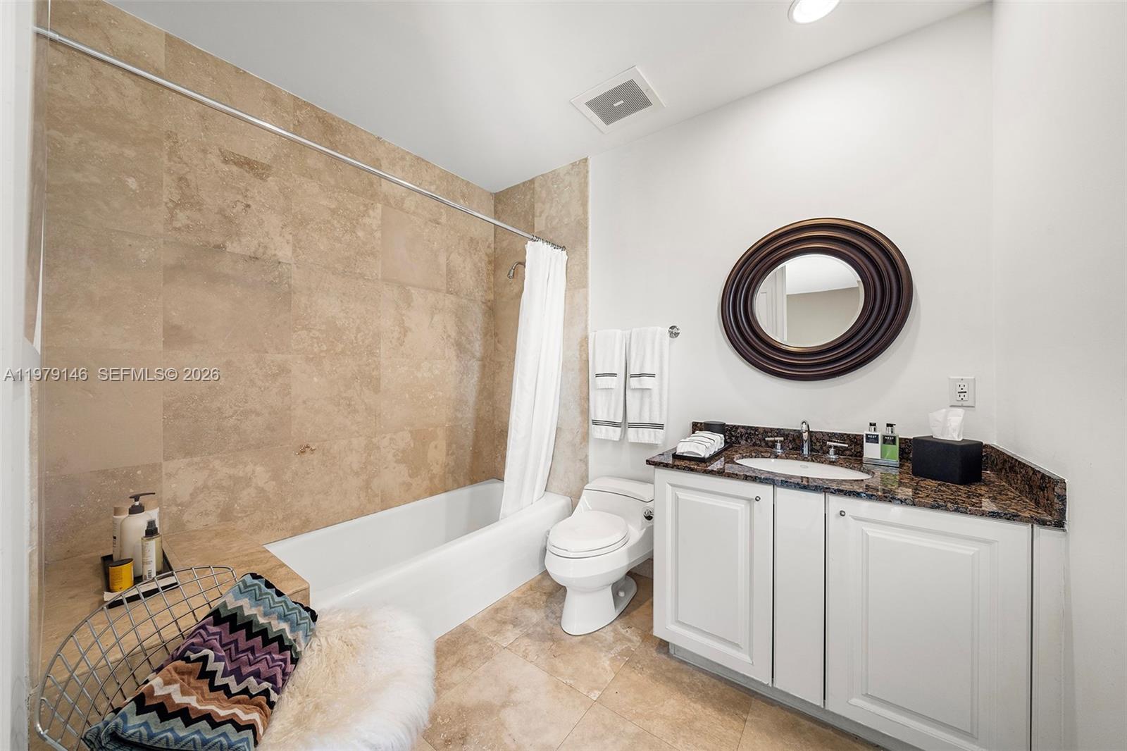 5801 Collins Ave #1600 Miami Beach, FL 33140