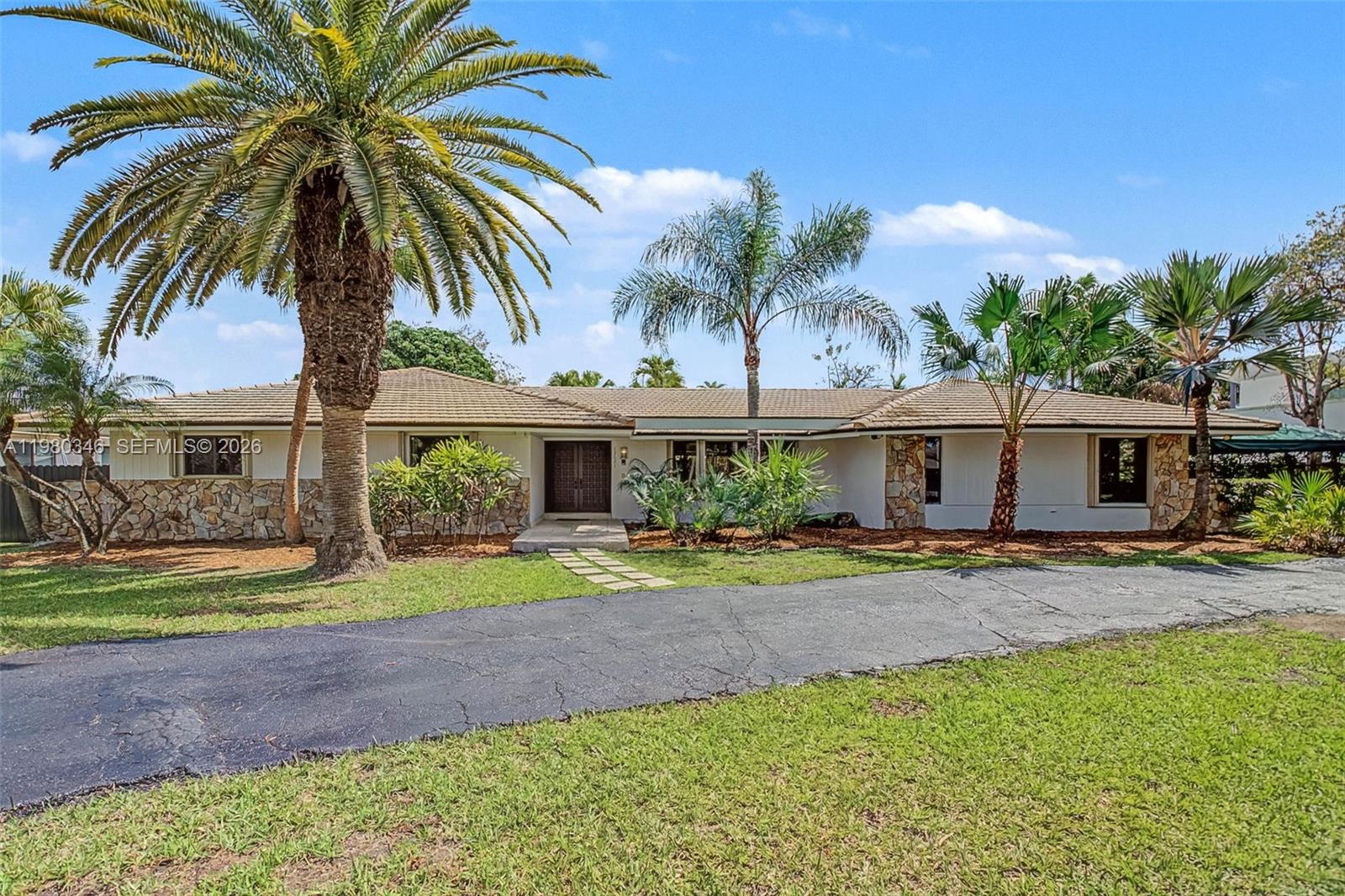 13621 SW 103rd Ave Miami, FL 33176