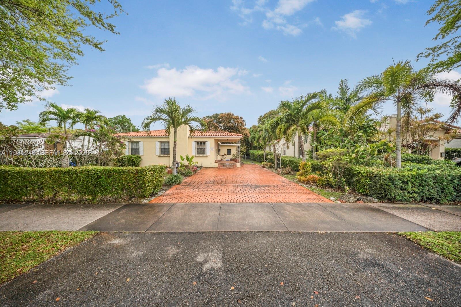 512 Mendoza Ave Coral Gables, FL 33134