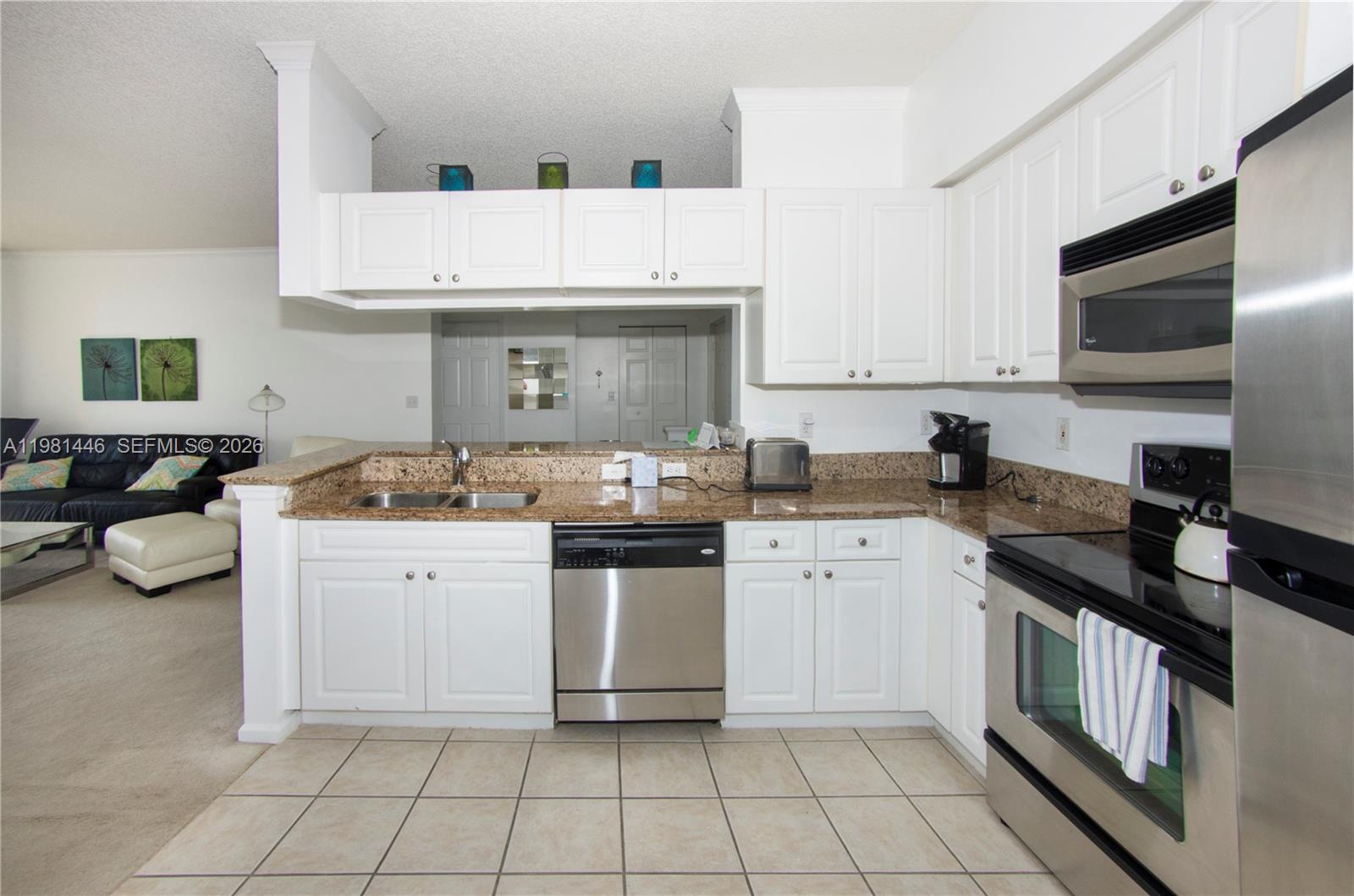 image Porto Bellagio Condo10