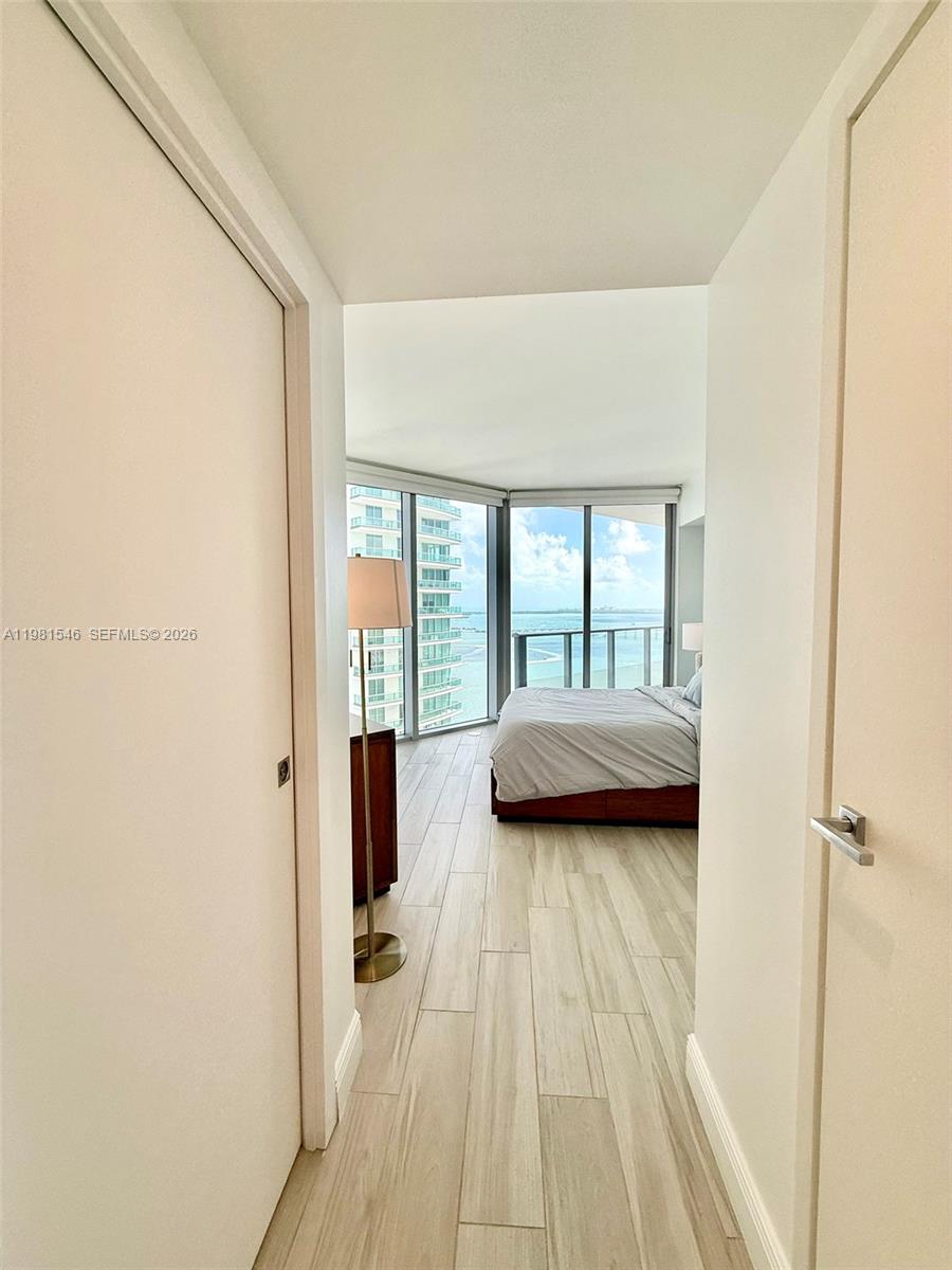 1300 Brickell Bay Dr #3406 Miami, FL 33131