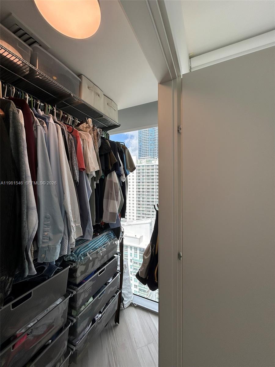 1300 Brickell Bay Dr #3406 Miami, FL 33131