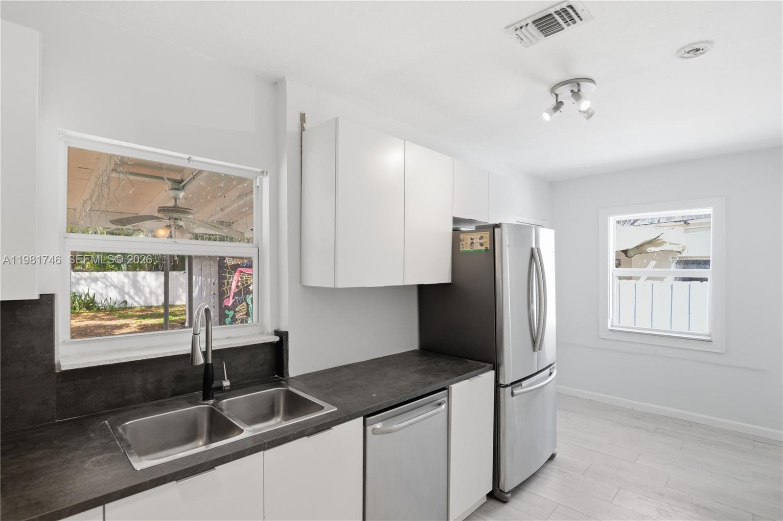 1431 NW 30th St Miami, FL 33142