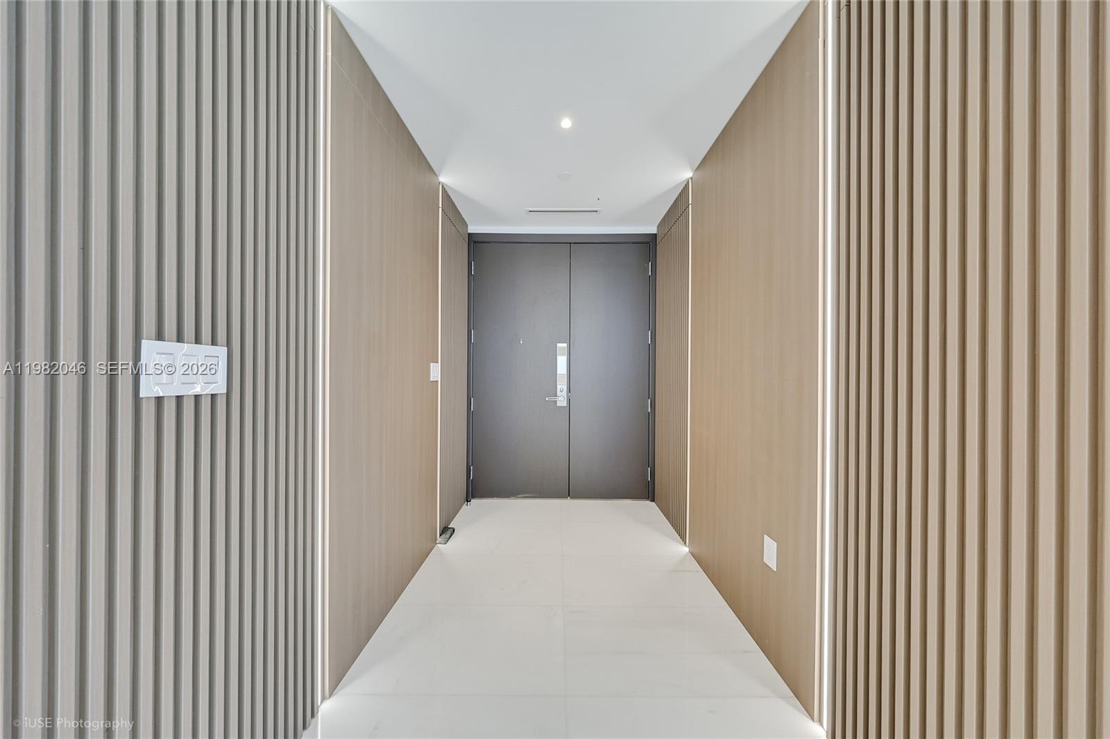 300 Biscayne Blvd Way #2307W Miami, FL 33131