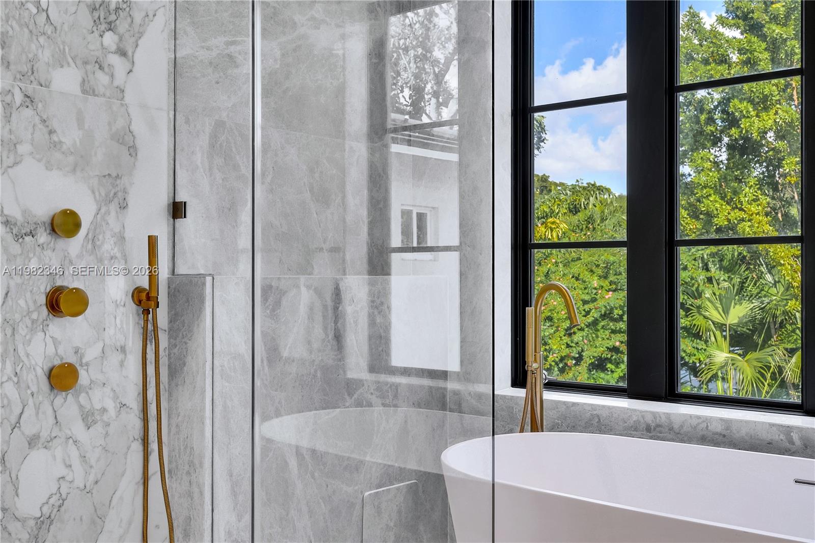 4191 Battersea Rd Miami, FL 33133