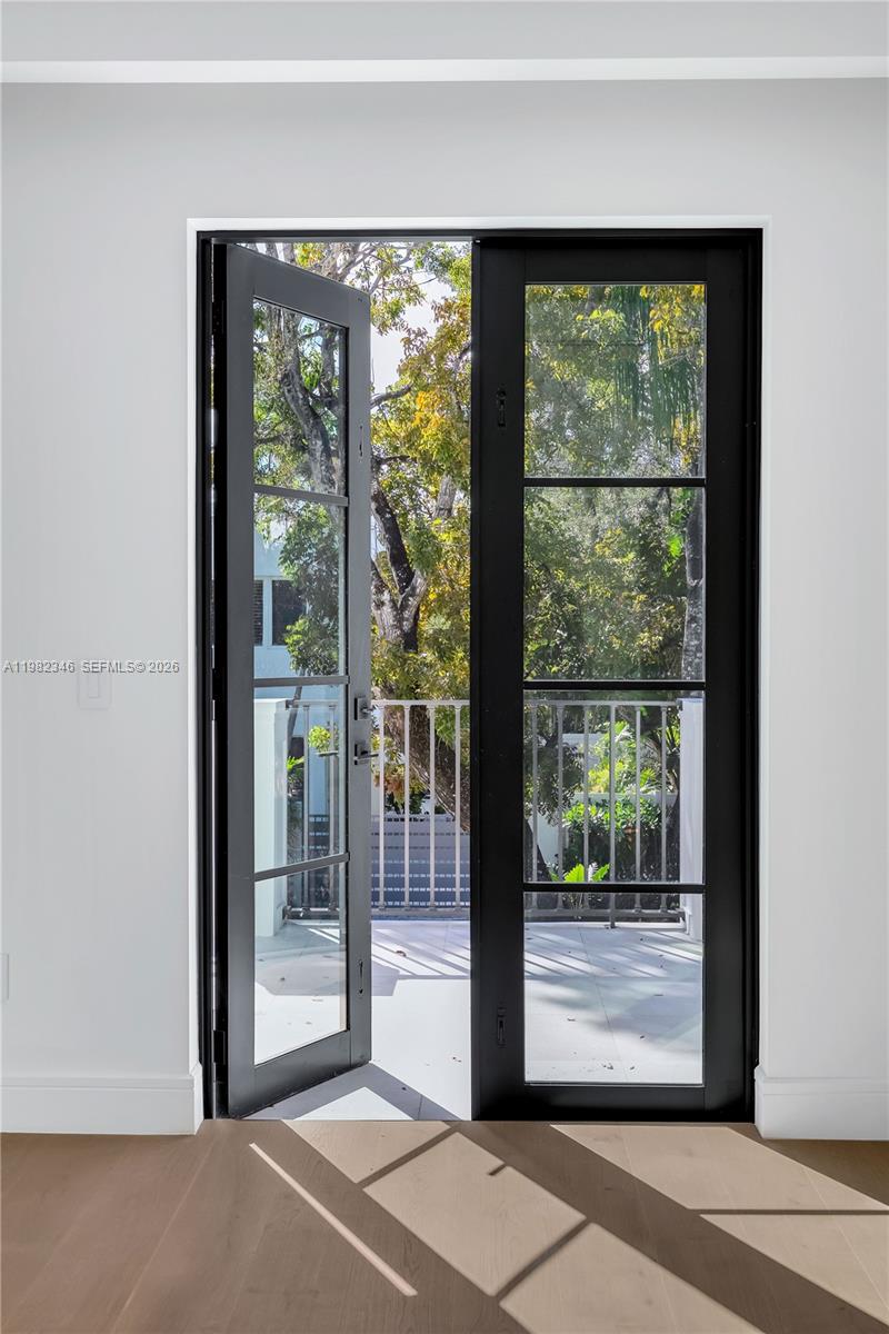 4191 Battersea Rd Miami, FL 33133