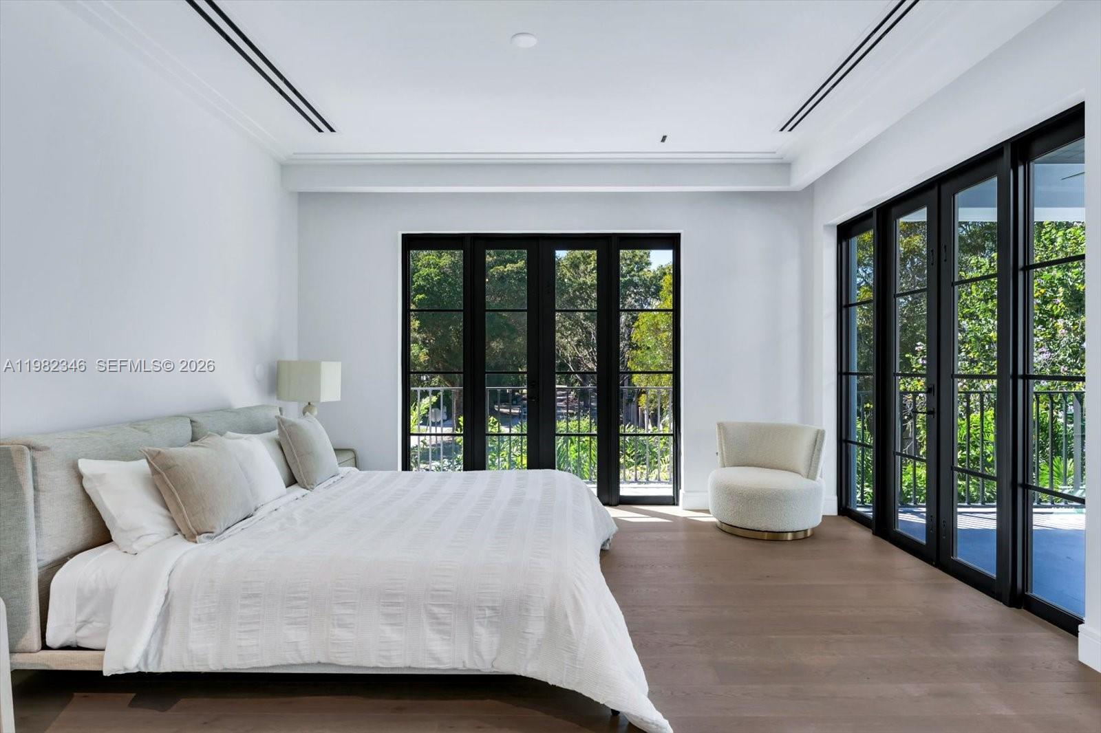 4191 Battersea Rd Miami, FL 33133