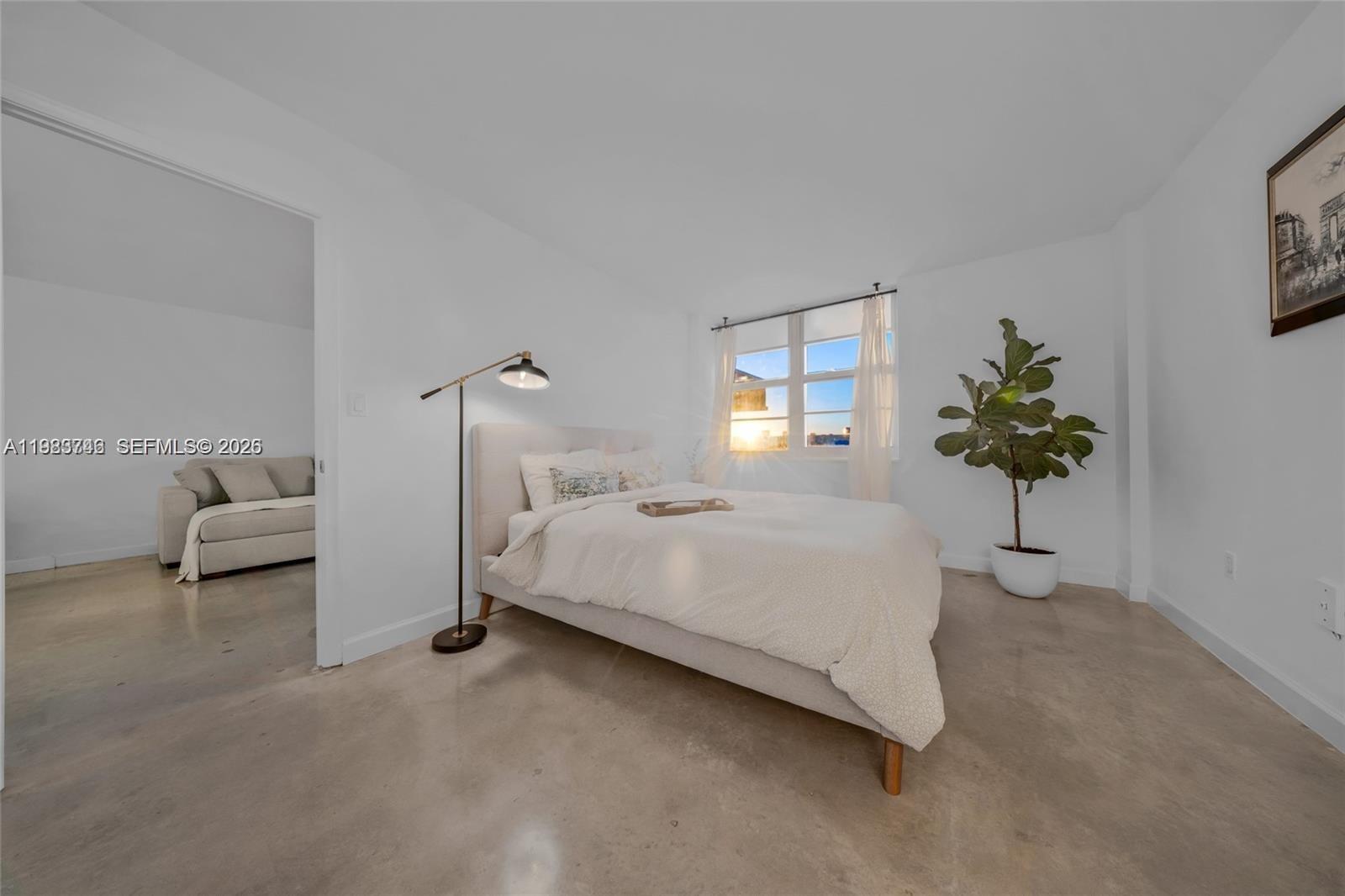 1020 Meridian Ave #816 Miami Beach, FL 33139