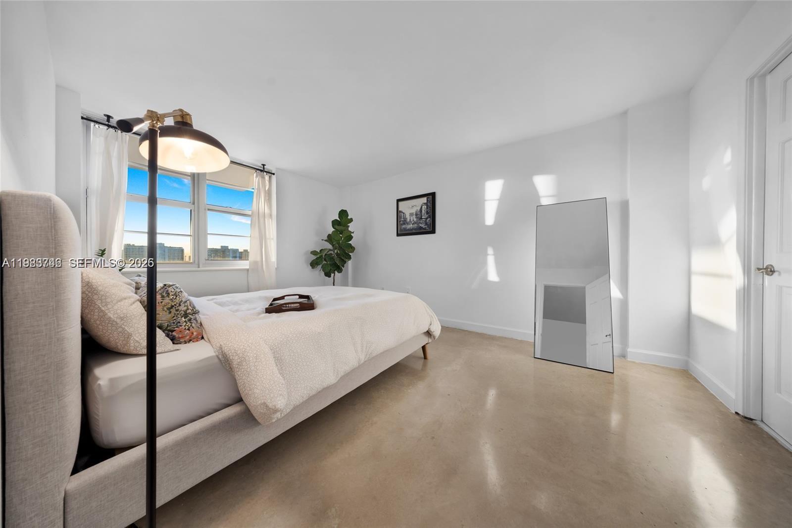 1020 Meridian Ave #816 Miami Beach, FL 33139