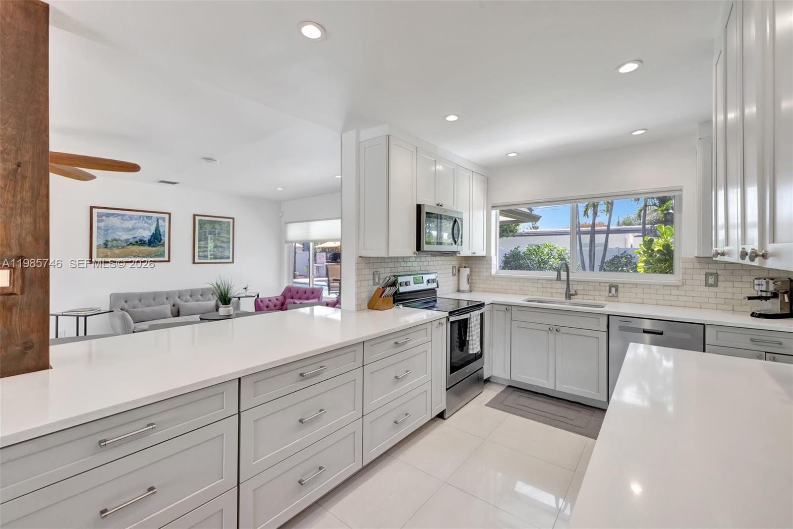 2506 NE 30th St Fort Lauderdale, FL 33306